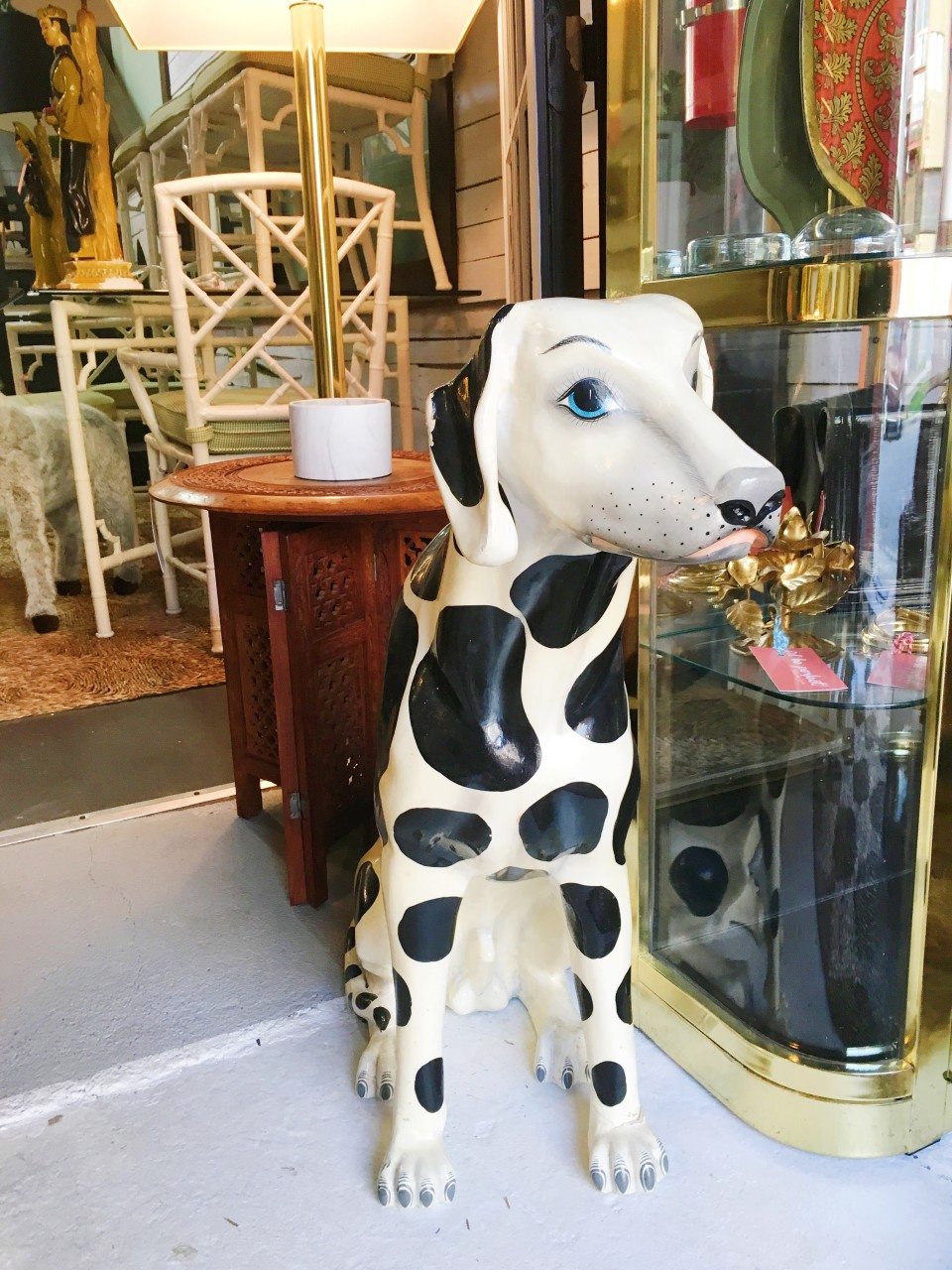 Vintage Shop Dog