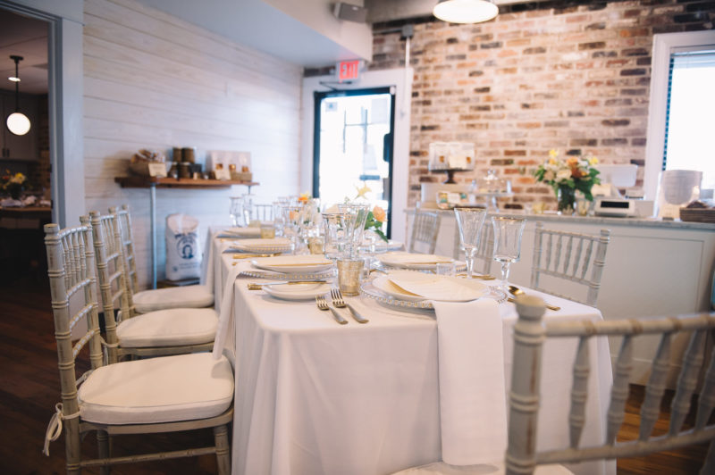 4 Tips To Using a Caterer for a Chic Southern Party