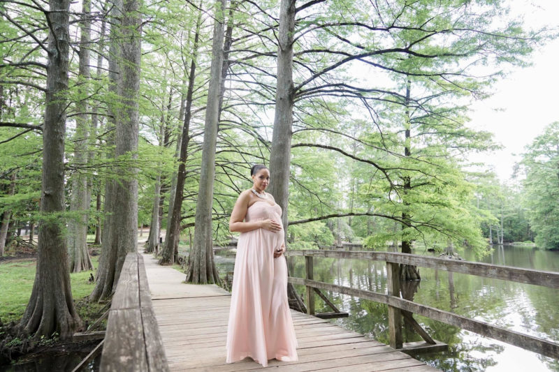 Swan Lake Maternity Shoot in Sumter, SC