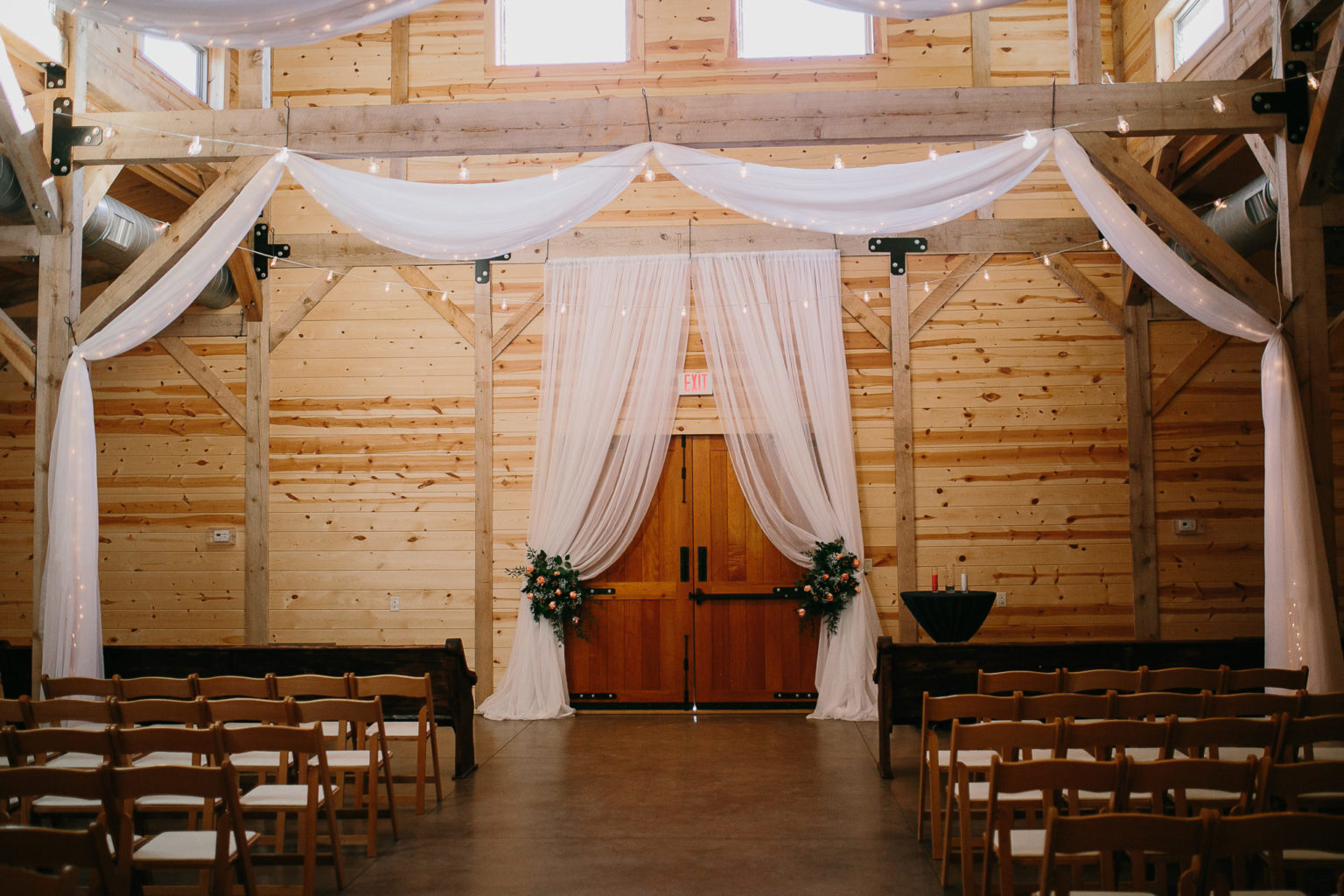 Jackson, TN Chic Barn Wedding BSB MEDIA