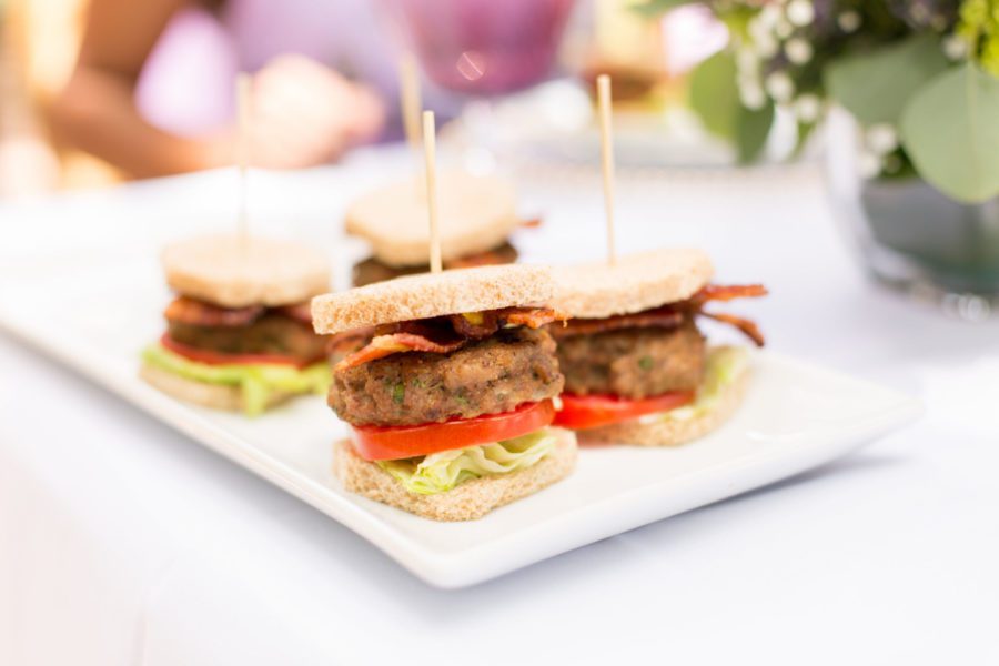 Tips for Hosting an Outdoor Brunch - BSB MEDIA LLC