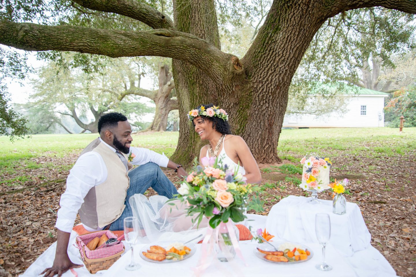 Spring Entertaining: How to Host an Outdoor Dinner Party Inspiration