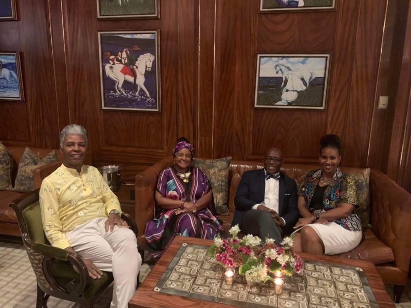 Charleston Place Hotel Dedicates Lobby to Gullah Artist, Jonathan Green