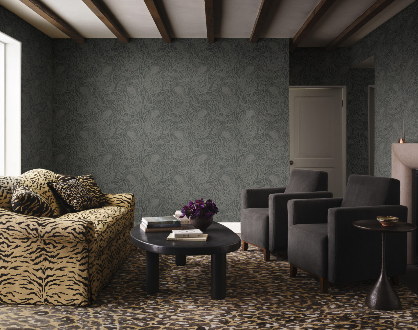 Tips for Adding Hollywood Glam Through Animal Prints in Your Home
